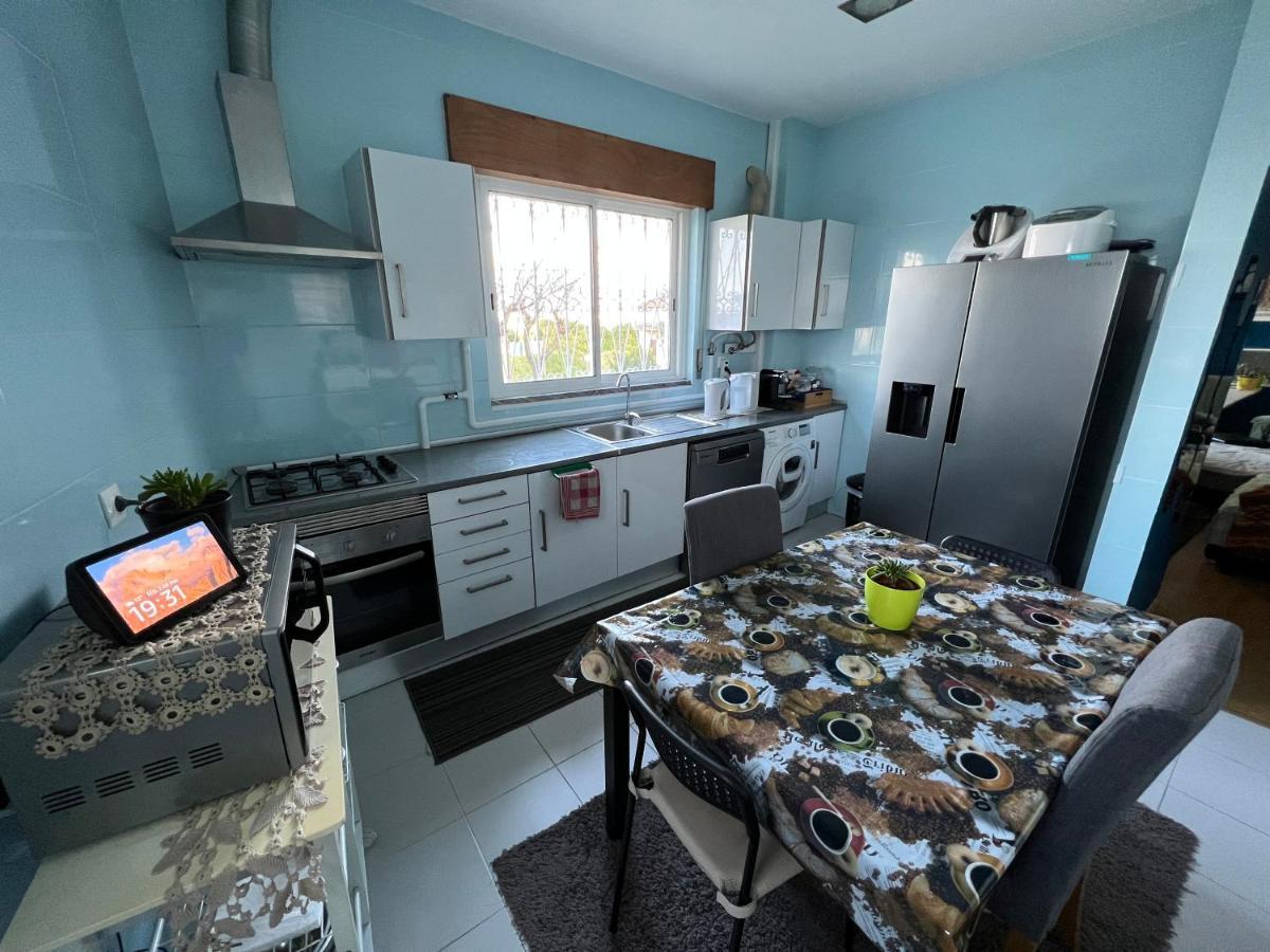 Homestay Paradise Camarate (Lisbon)